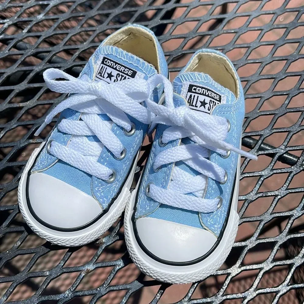 Converse Chuck Taylor All Star Lo Sneaker - Light Blue- Size 5